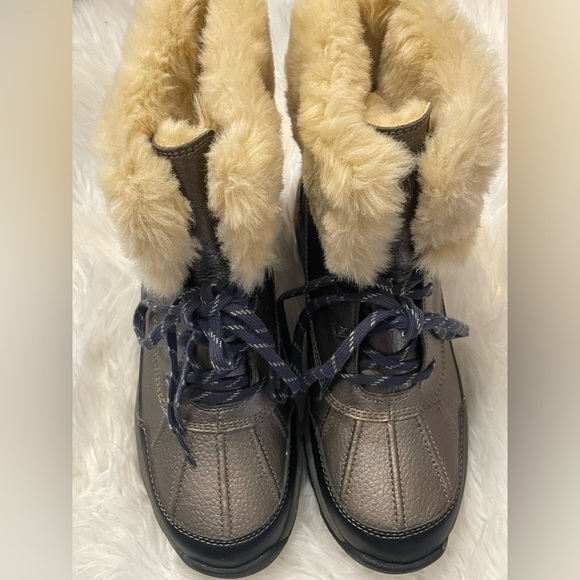 Clarks Mazlyn Arctic Pewter Leather Women's‎ Fur  Boots Size 8 - Picture 6 of 13